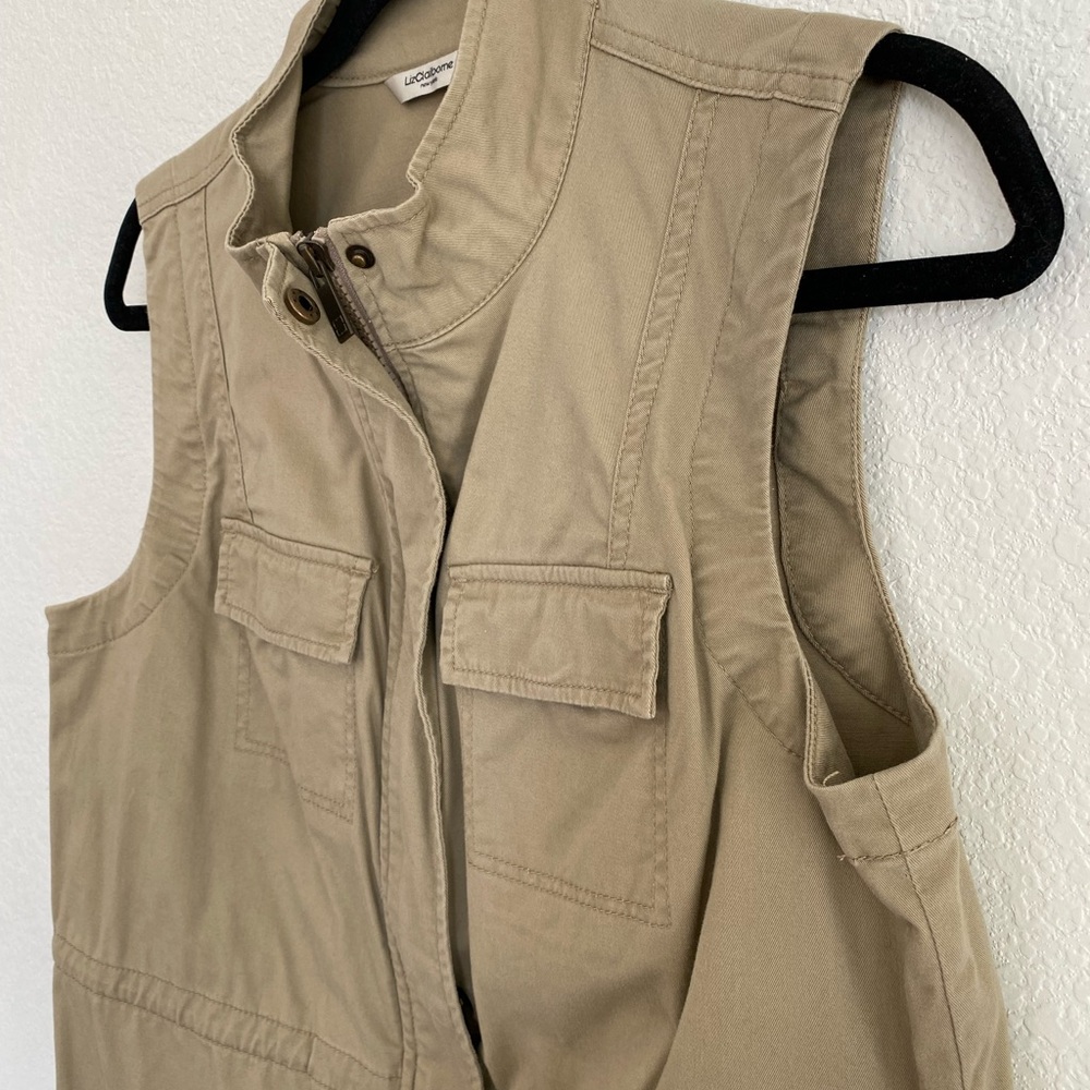 Liz Claiborne Utility Cargo Safari Barn Tan Vest Size 4 / Small Casual Fall - Picture 2 of 7